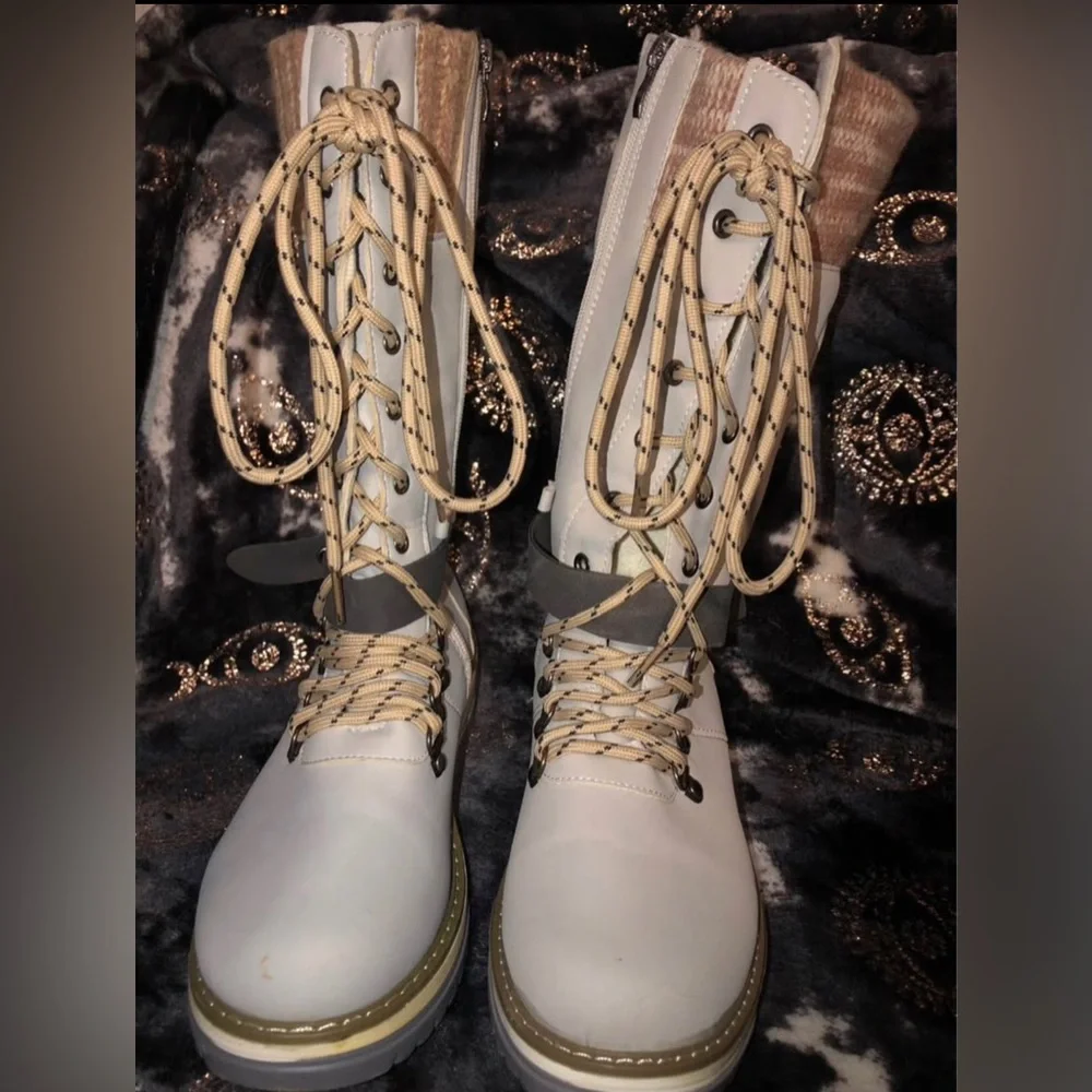 Women's Cream Lace-Up Knit Cuff Winter Boots